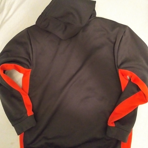 Ladies Puma zip up hoodie. Size L - Picture 2 of 3